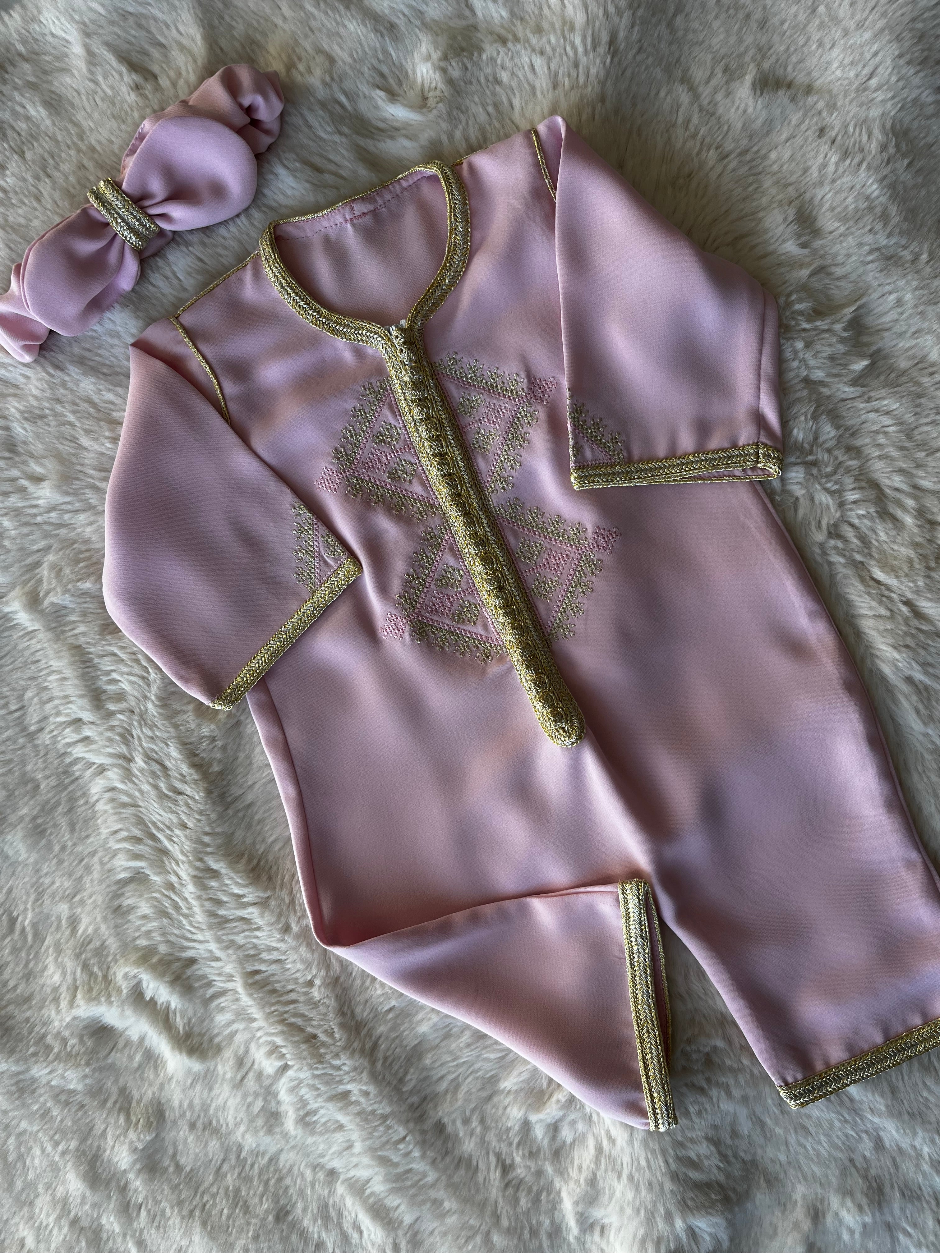 Grenouillère brodée Safia baby pink