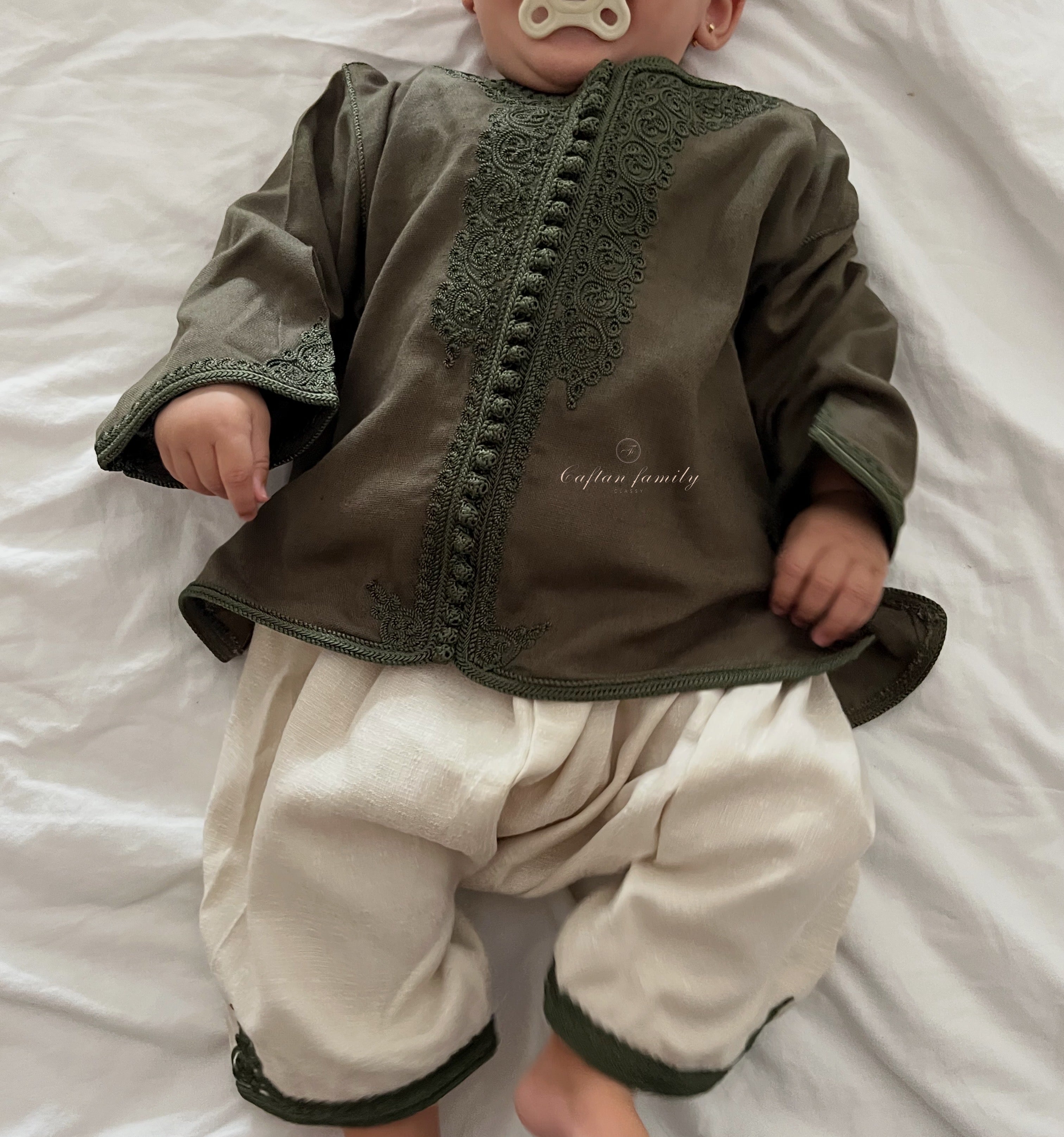 Jabador Noah lin olive